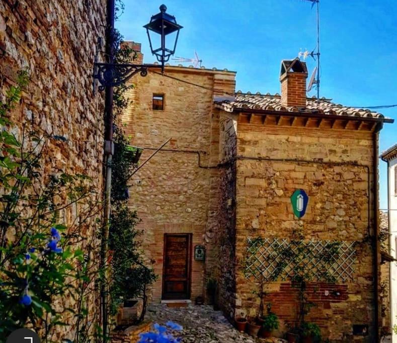 *La Torre Di Amelia* Nel Cuore Dell' Umbria Exterior photo