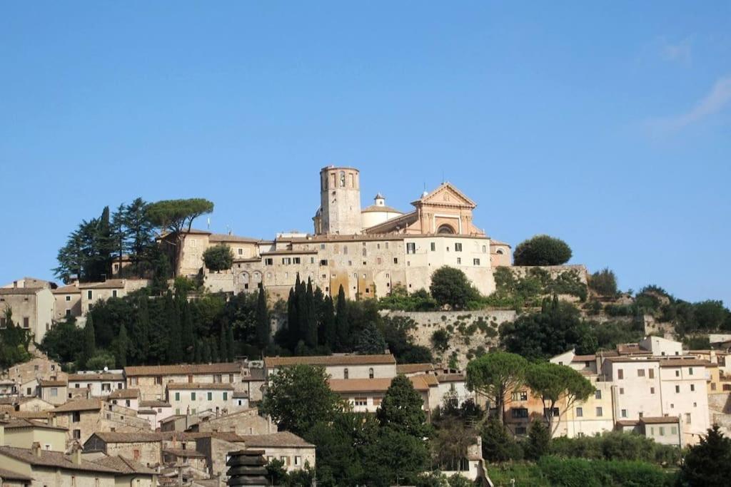 *La Torre Di Amelia* Nel Cuore Dell' Umbria Exterior photo
